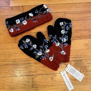 Hand Knit Womens Wool Mittens and Headband S/M